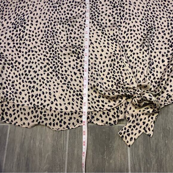 She + Sky Womens Animal Print Oversized Blouse with Bottom Tie Detail - Picture 7 of 7